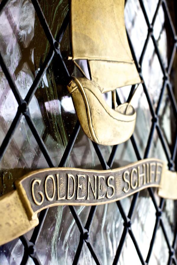 Pension Goldenes Schiff พัสเซา ภายนอก รูปภาพ